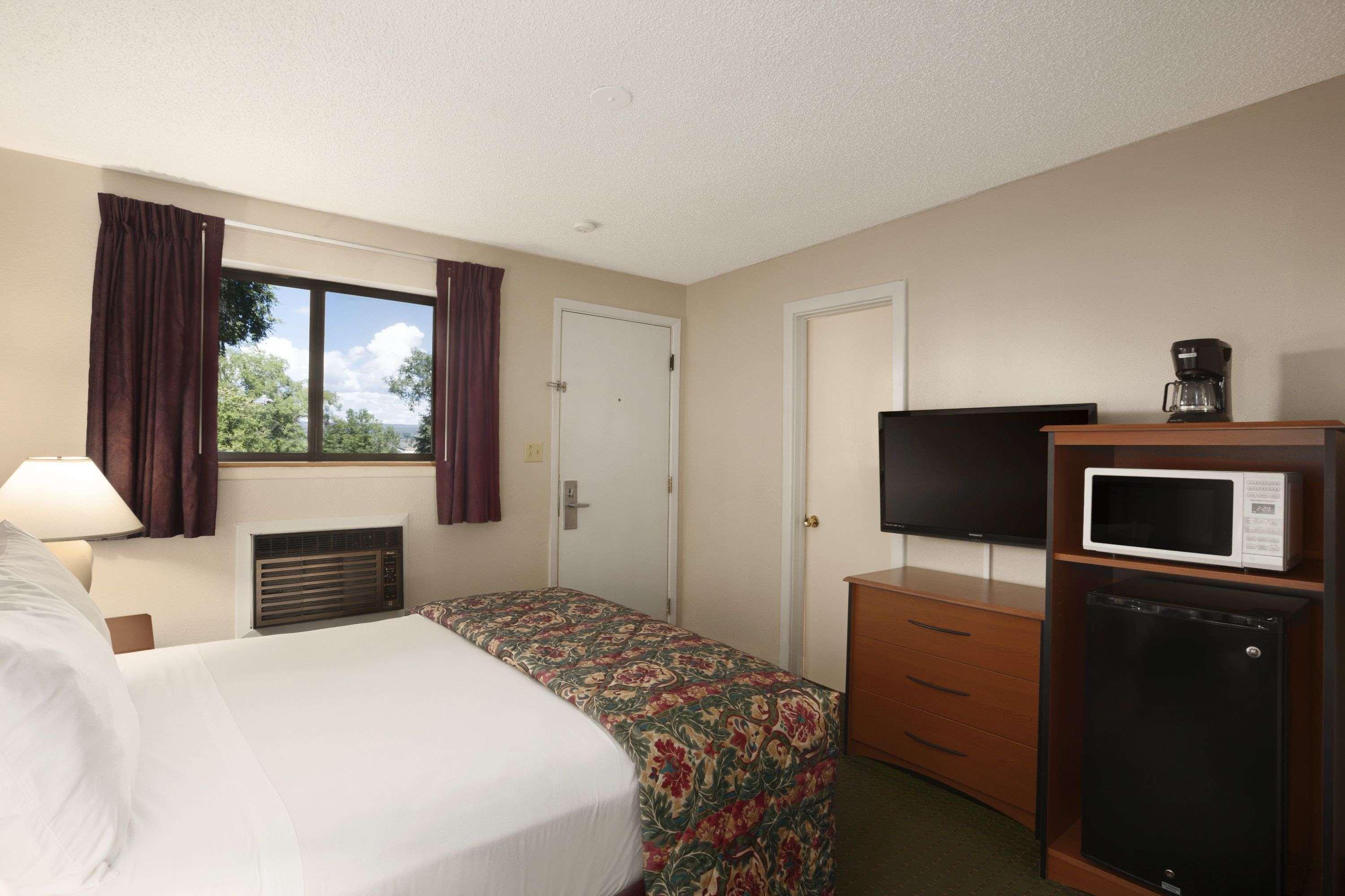 Days Inn By Wyndham Cortez Zewnętrze zdjęcie