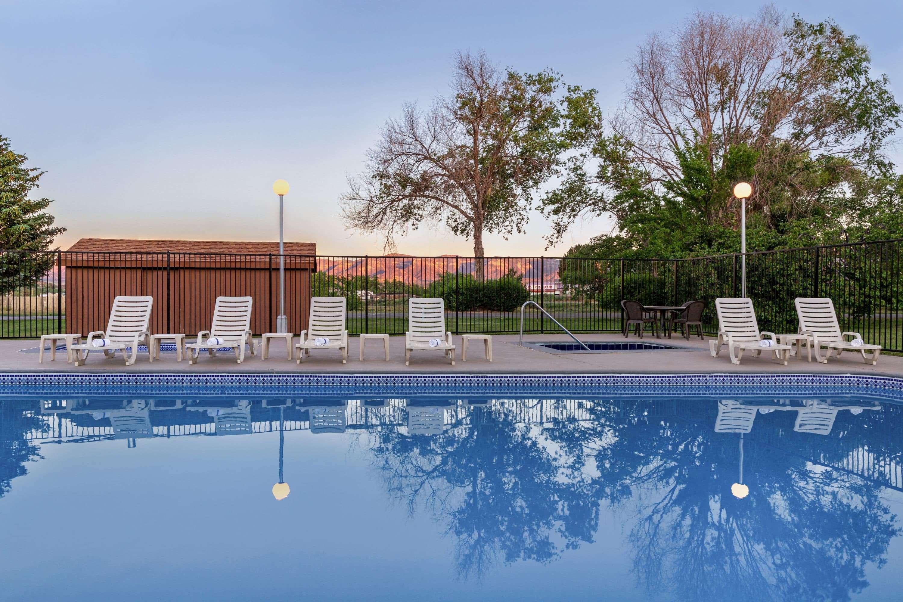Days Inn By Wyndham Cortez Zewnętrze zdjęcie